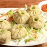 cropped চিকেন মম
